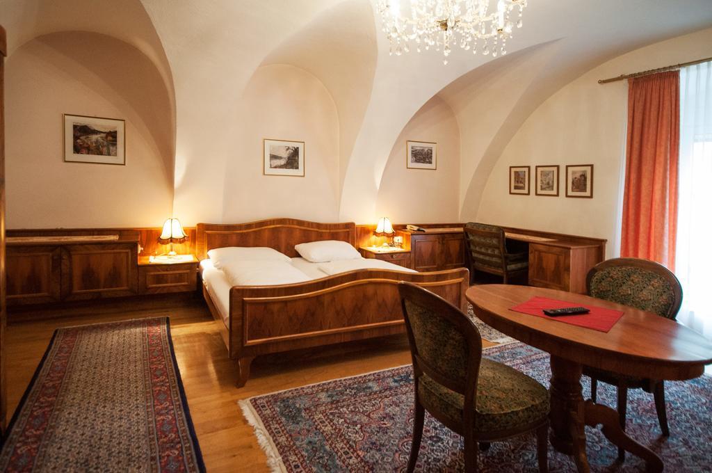 Hotel Gasthof Sonne Aschach an der Donau Exterior foto